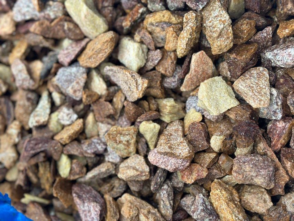 Златолит персиковый декоративная каменная крошка купить в Геленджике