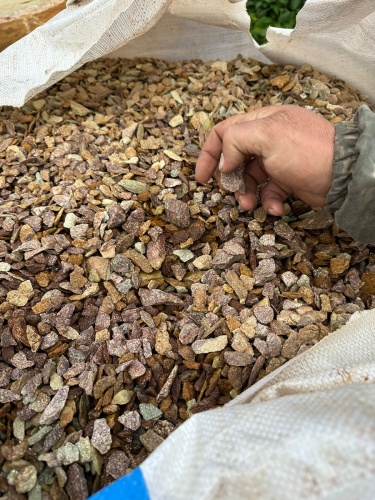 Златолит персиковый декоративная каменная крошка купить в Геленджике