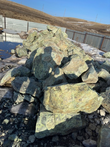 Камни для ландшафтного дизайна зелёные 10-60 килограмм купить в Геленджике