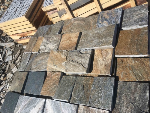 Плитка пилёная златолит Уральский для цоколя, отмостки купить в Геленджике